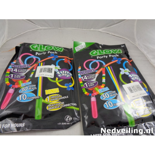 12x 50 delige Glow in the dark Party pack 