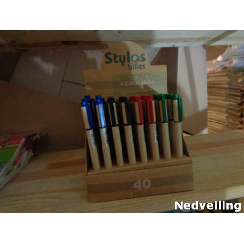200x pen in display in 4 kleuren 