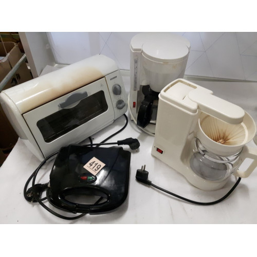 Broodrooster, tostie ijzer, koffiezetapparaat (2 stuks)