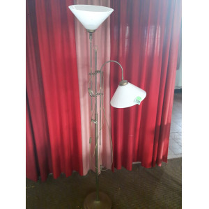 Leeslamp Vloerlamp messing twee glazen kappen maximale hoogte 177 cm