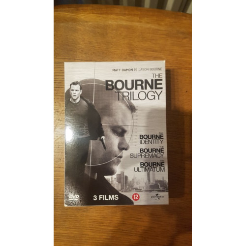 The bourne trilogy Matt Damon is Jason Bourne 3 pcs aantal 1 dvd box.