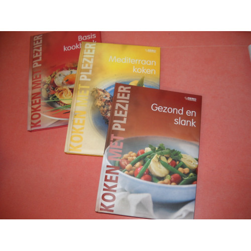 Set van 3 kookboeken