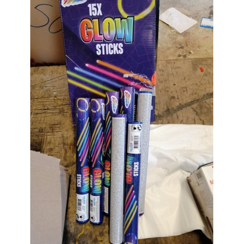 Glow sticks 11 doosjes van 15 stuks