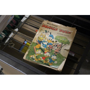 Donald duck editie 1958  beschadigd 1x 
