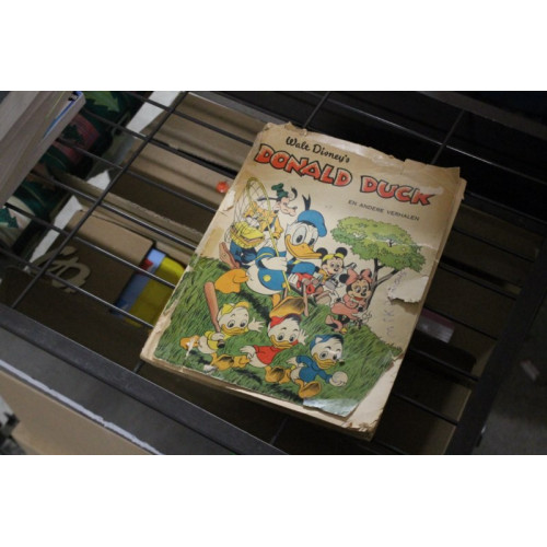Donald duck editie 1958  beschadigd 1x 